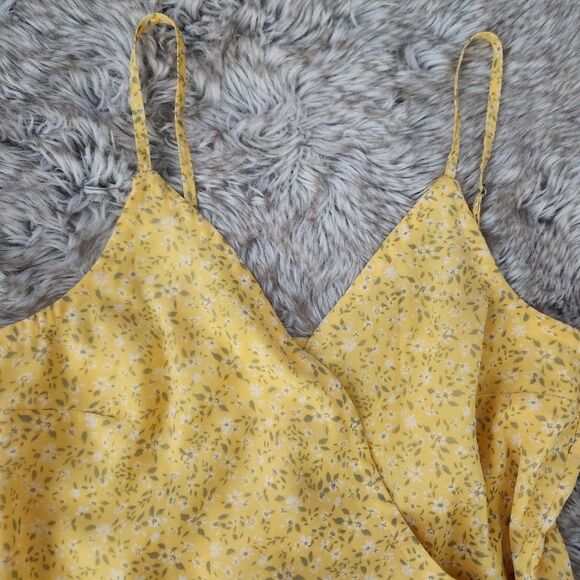 Hollister Spaghetti‎ Strap Wrap Dress Yellow Floral Size Small - Picture 5 of 12